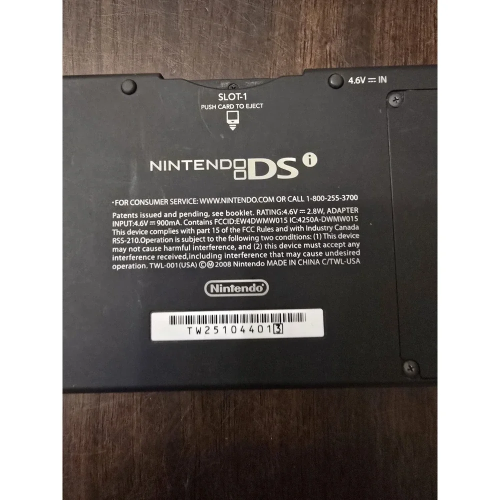 Nintendo DSi TWL-001‎ Matte Black Handheld Console Charger Included